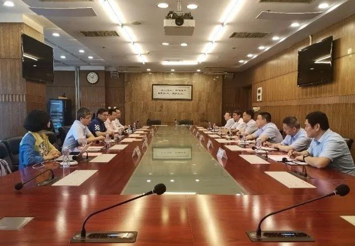 越秀交通总经理何柏青、党委书记谢延会率队拜访河南省交通厅、工商银行河南分行、河南交投集团
