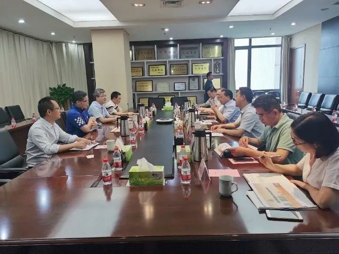 越秀交通总经理何柏青、党委书记谢延会率队拜访河南省交通厅、工商银行河南分行、河南交投集团