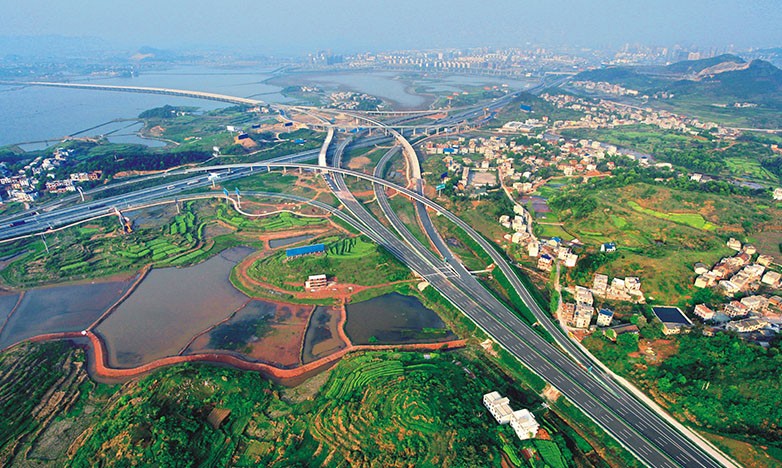 湖北大广南高速公路/90%
