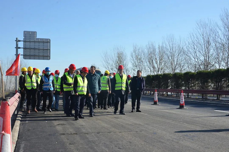 公司党委书记、总经理何柏青出席河南省高速公路养护管理提升调研活动