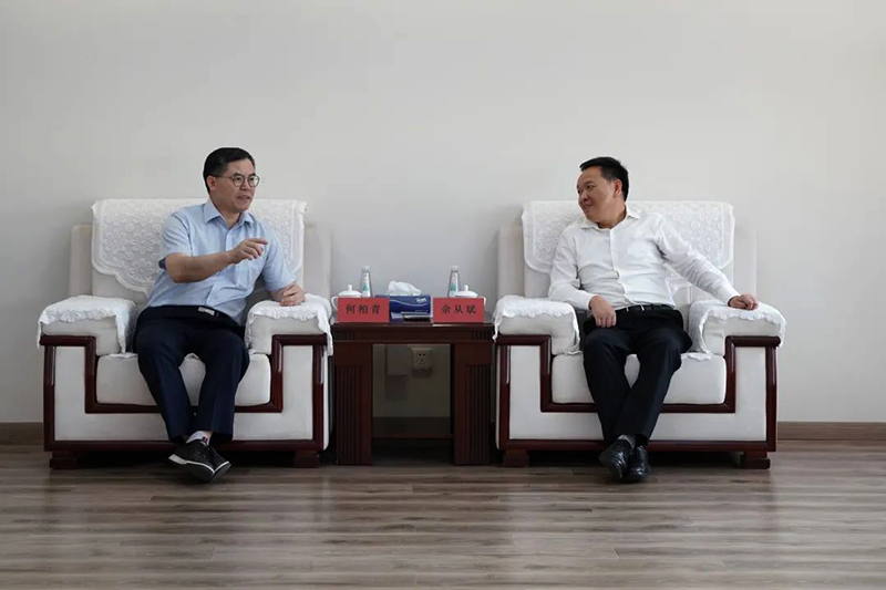 越秀交通党委书记、总经理何柏青同志带队调研检查武汉项目