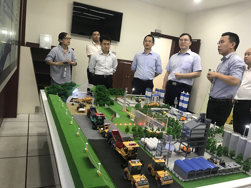 公司党委书记、总经理何柏青带队赴江浙地区考察交流