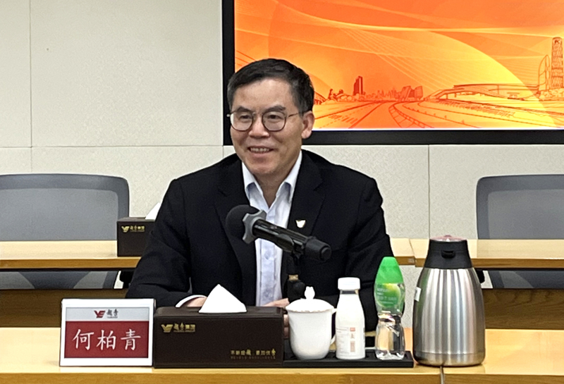 中铁七局集团副总经理肖春文一行到公司交流座谈