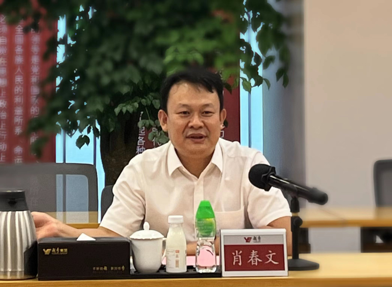 中铁七局集团副总经理肖春文一行到公司交流座谈