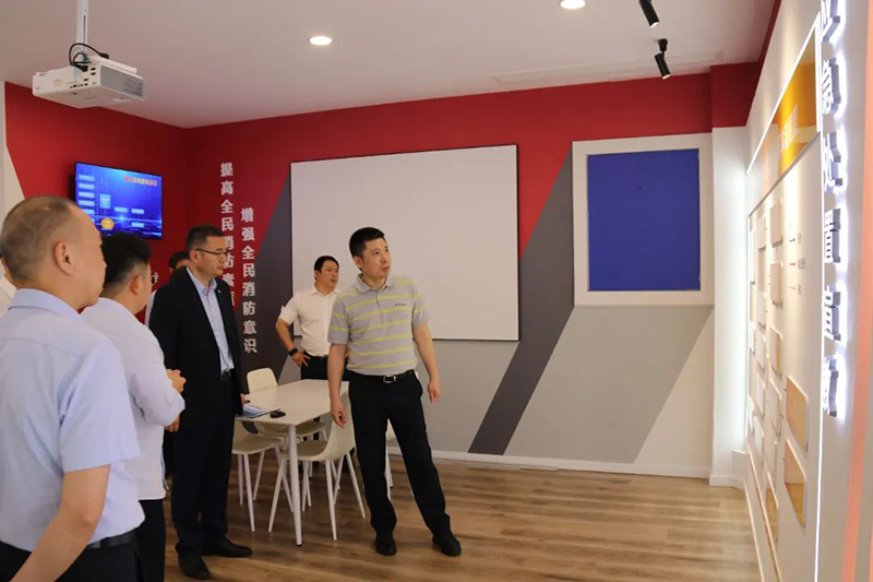 越秀集团党委副书记、董事韦黎明带队赴越秀（湖北）公司调研指导工作