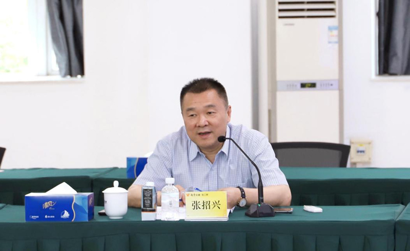 越秀集团张招兴董事长、林昭远总经理督导检查“五一”假期安全生产工作并调研北二环改扩建项目